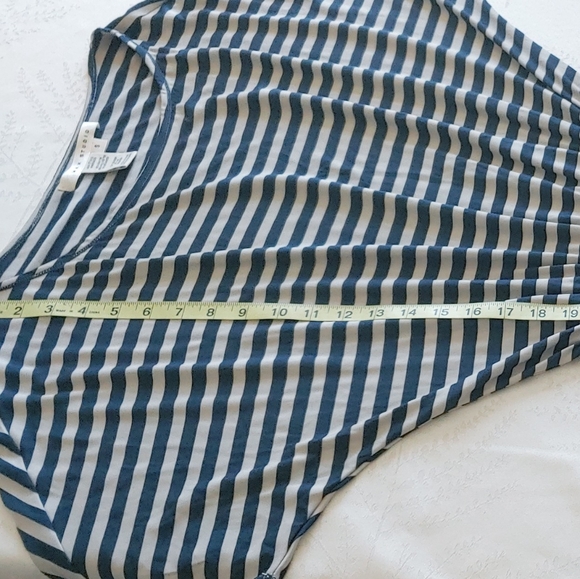 Max Studio Size S - Picture 13 of 16